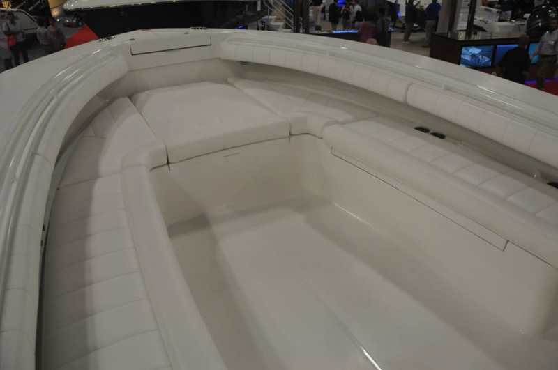 miami-boat-show-2013-offshore-32.jpg