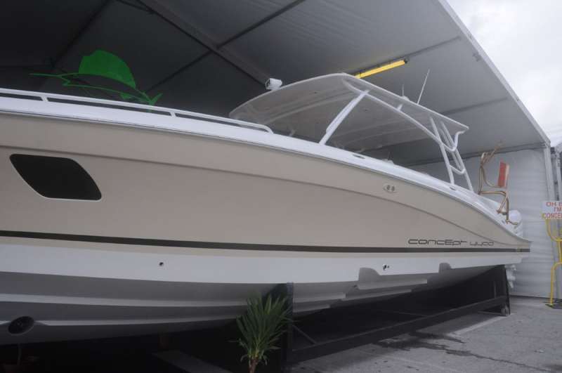 miami-boat-show-2013-offshore-35.jpg