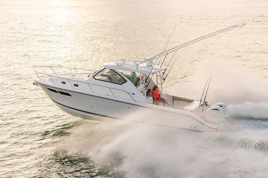 The 355 is a formidable craft well suited for extended cruises and built to handle whatever King Neptune throws at you.