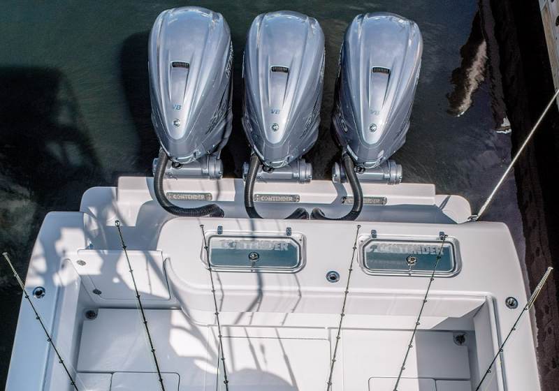 Contender 44ST cockpit