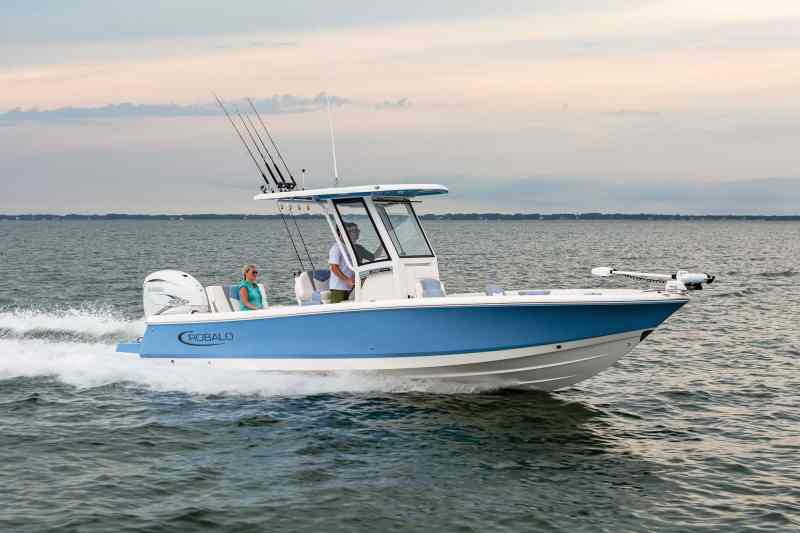 266C-Running-03-22 Robalo R266 Cayman at sunset