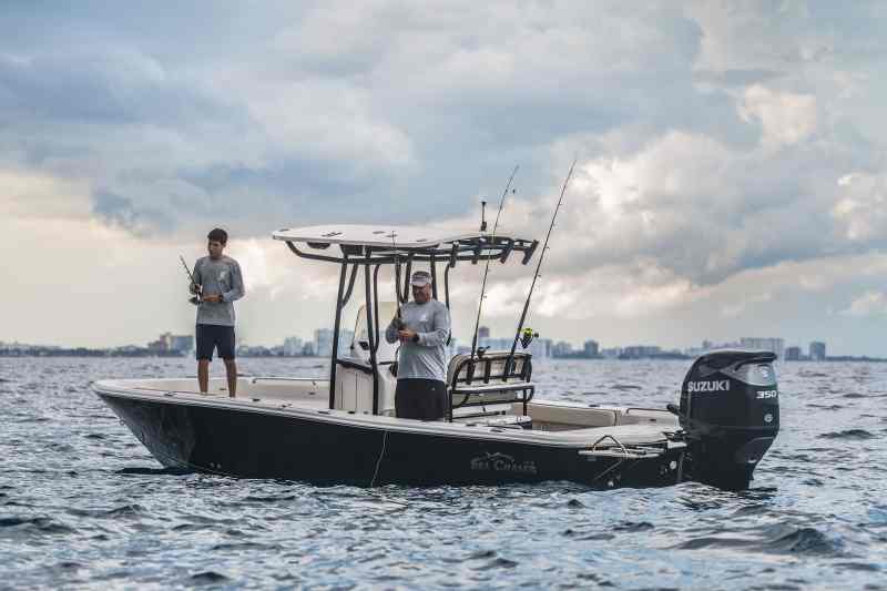 Sea-Chaser-ARP3530 Sea Chaser 26 LX out fishing