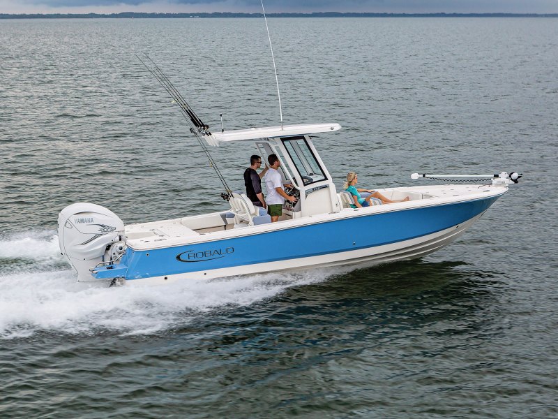 SWS0822-Robalo-266-1 Robalo 266 Cayman near shore