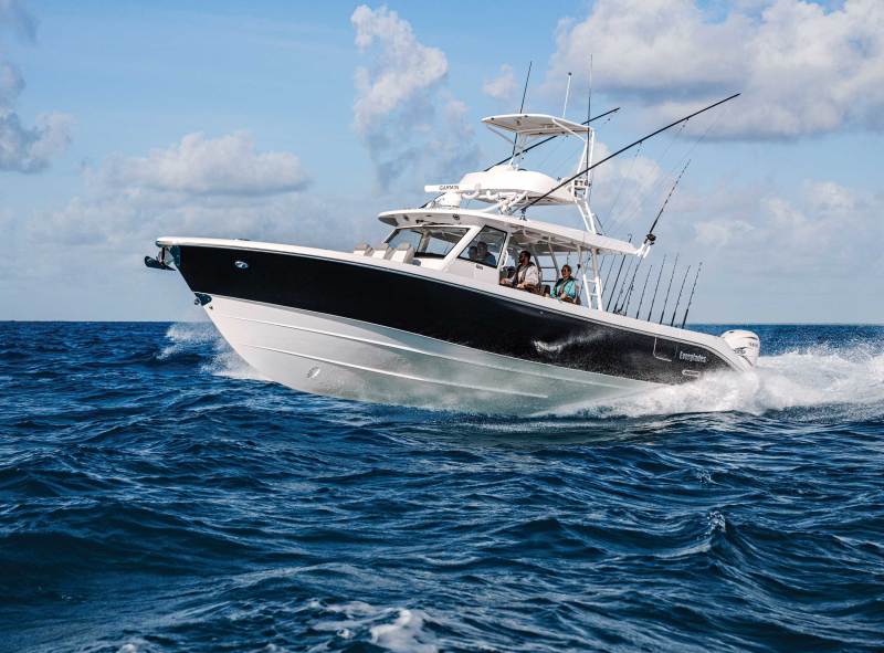 SWS0522-Everglades-455-1 Everglades 455cc in the ocean