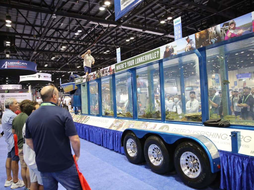 ICAST lure tank