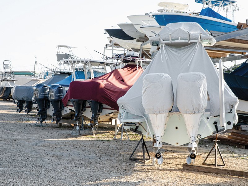 SWS1022-Boat-Storage Boats covered in the yard