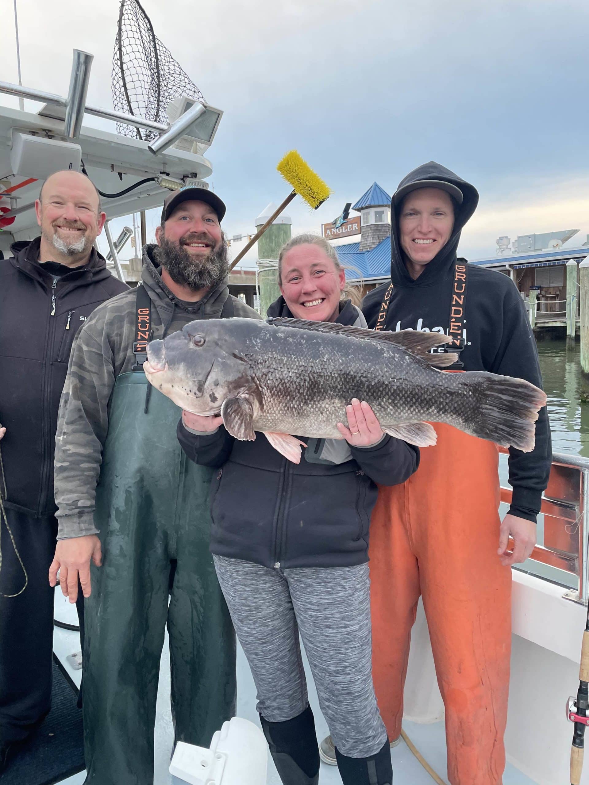 Massive Blackfish Smashes Record