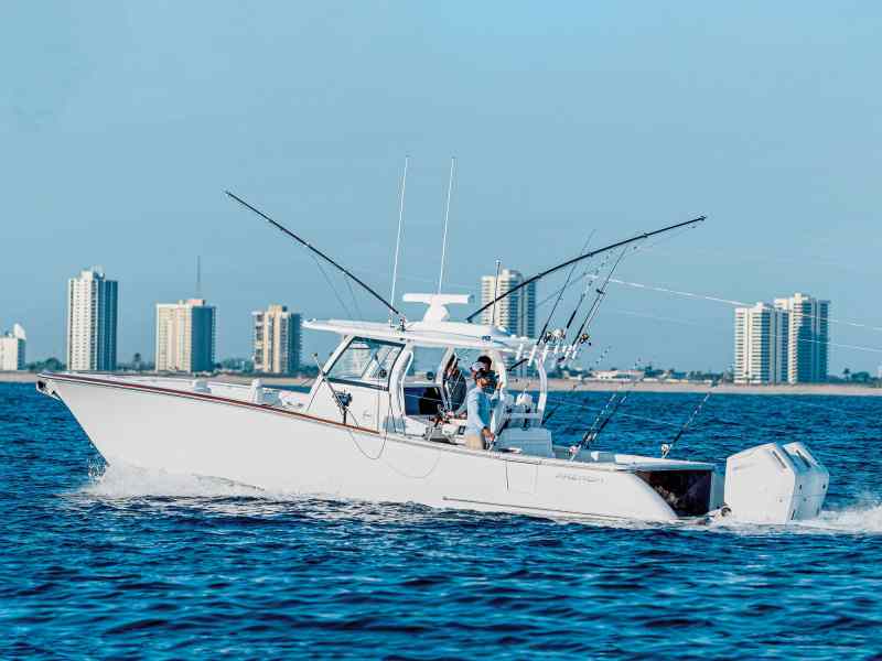SWS123-Phenom-37 Phenom 37 fishing offshore