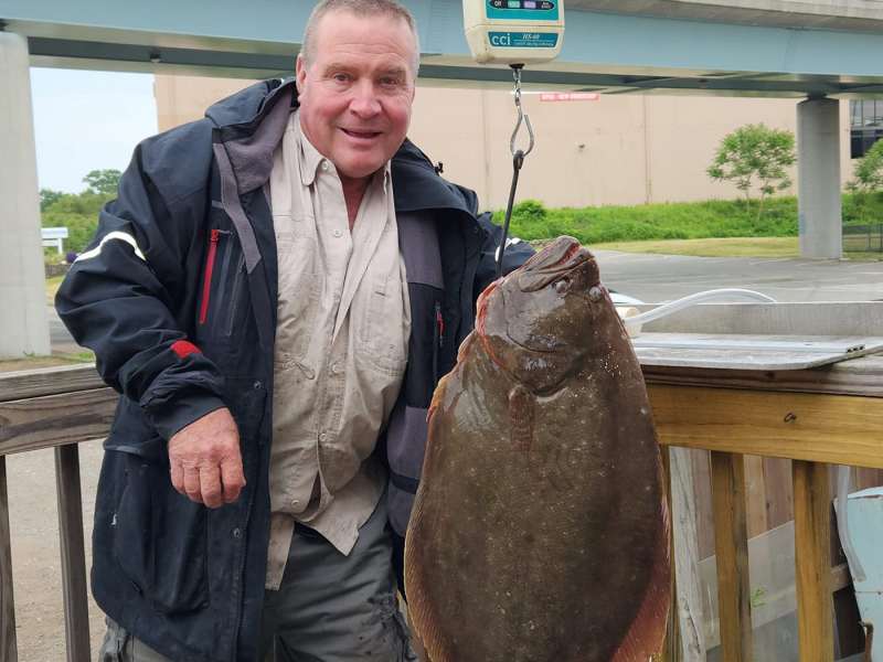 Connecticut-Record-Flounder-horizontal pending Connecticut record summer flounder