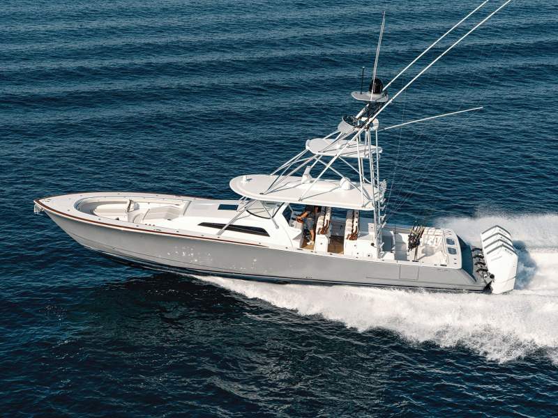 SWS0823-Valhalla-55-1 Valhalla V-55 running quickly offshore