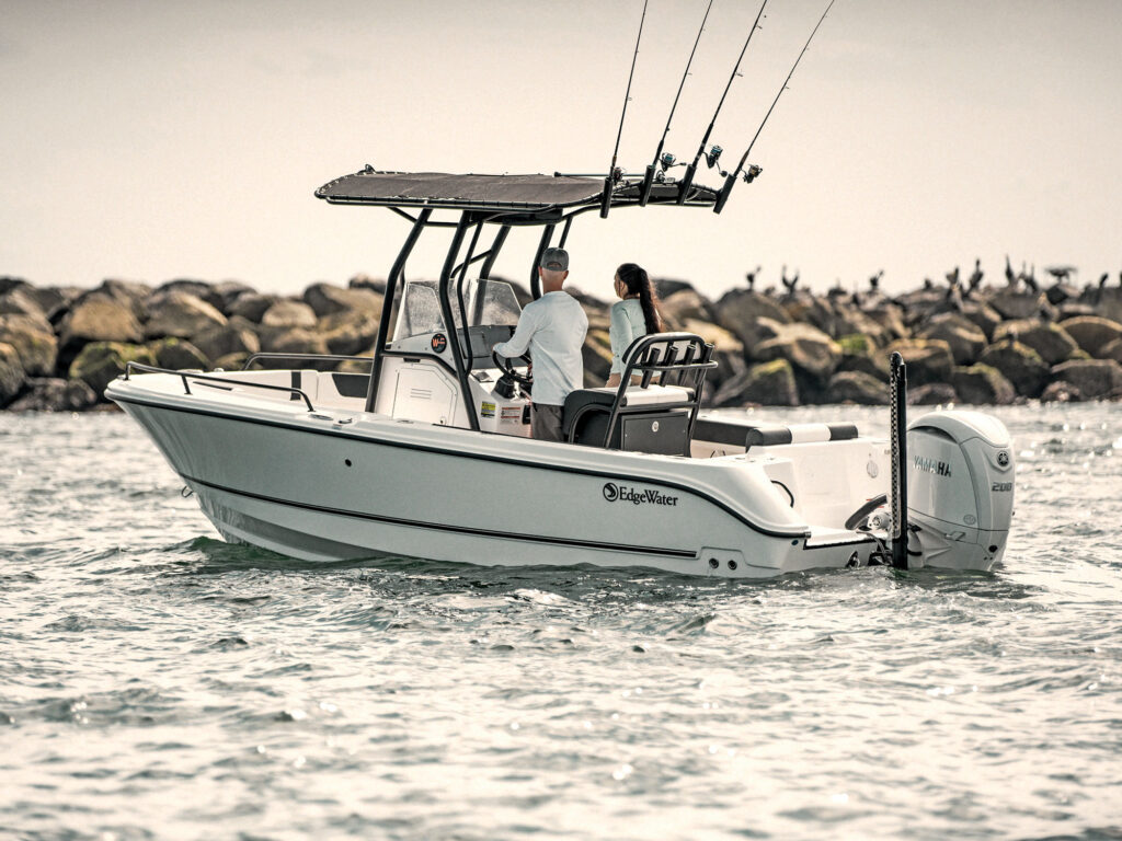 EdgeWater 208CC Watchman at the jetty