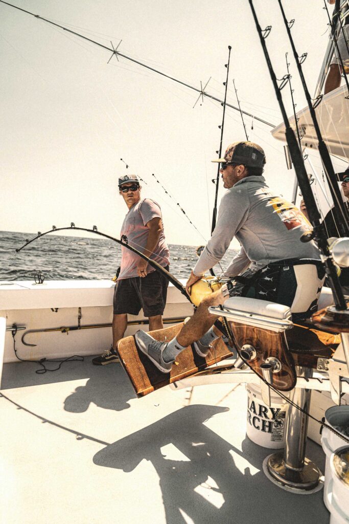 Catching a huge blue marlin
