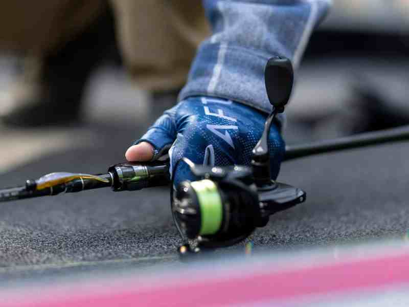 AFTCO Solblok Fishing Sun Gloves