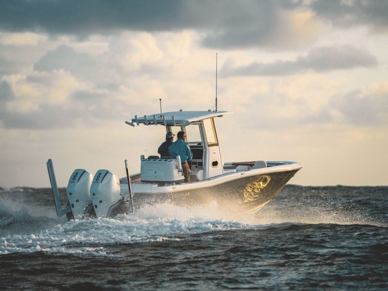 SWS825-Caymas-291-1 Caymas 291 running offshore