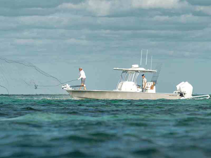 Valhalla V-28 out fishing