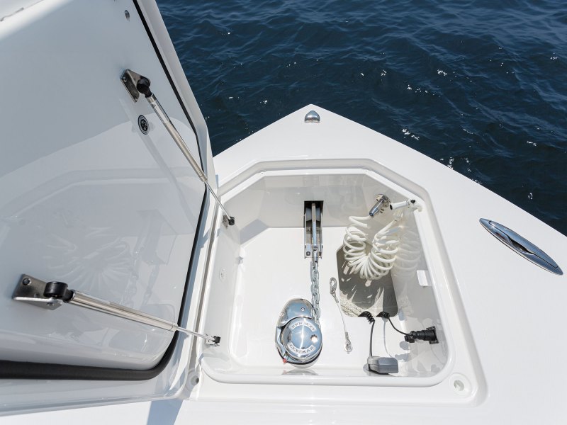 FBBG26-Anchor-Windlass-Winch-1 Anchor concealed at the bow