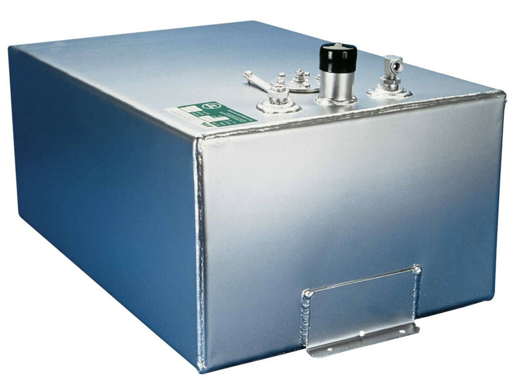 Large fuel tank for a boat