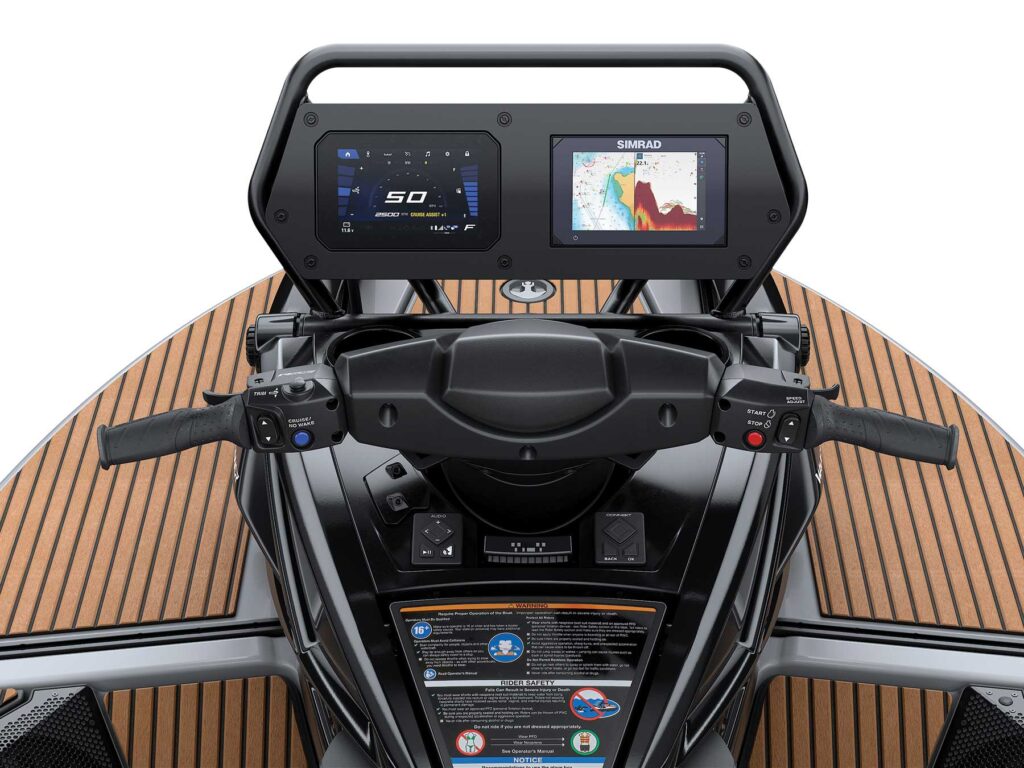 Yamaha CrossWave helm