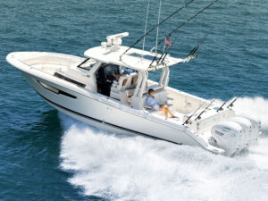 Pursuit S 388 running offshore