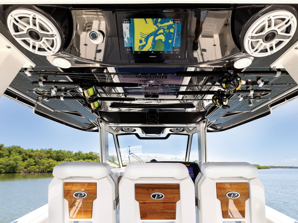 Pursuit S 388 overhead storage