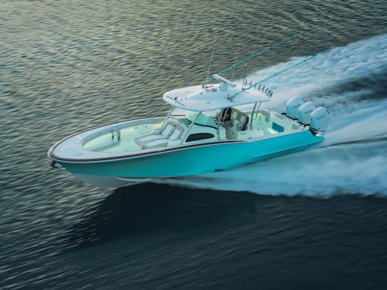 Mag Bay 38 Center Console offshore