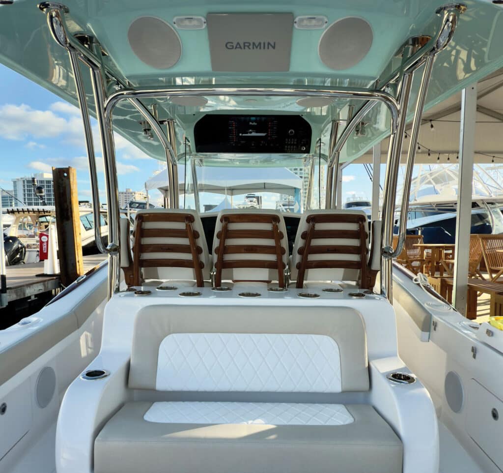 Mag Bay 38 Center Console pipework