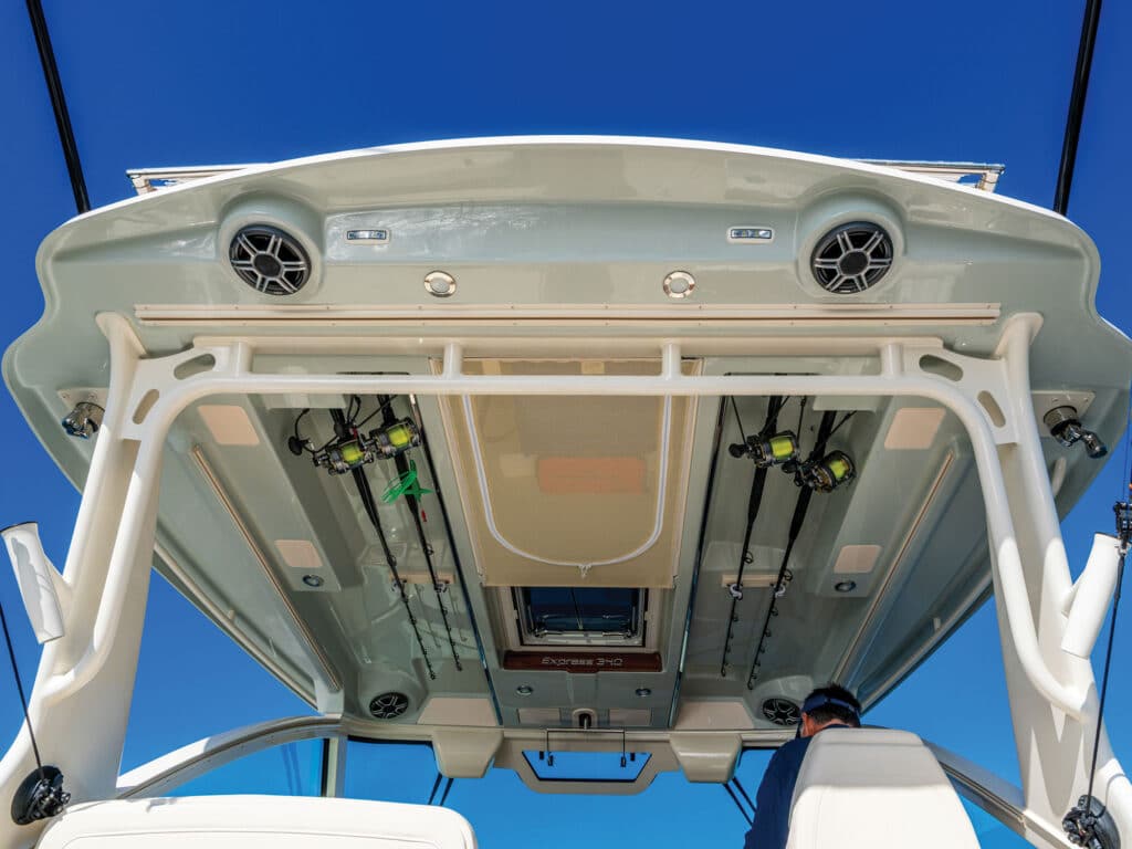 Grady-White Express 340 hardtop