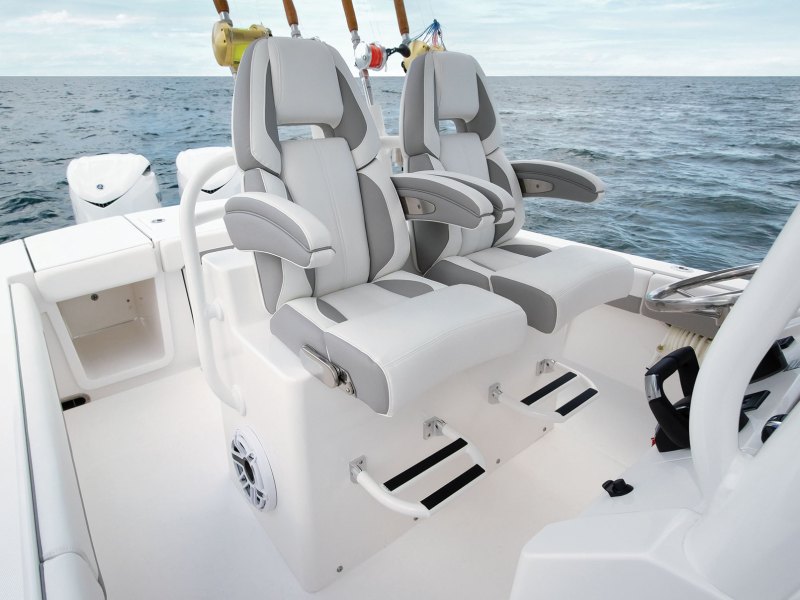 Regulator 28 helm