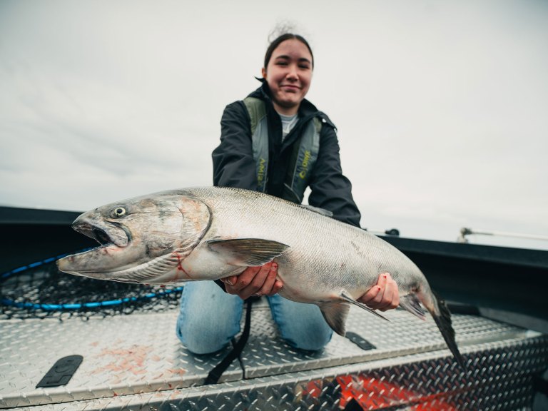 SWS426-Oregon-3 Salmon caught in the Columbia River