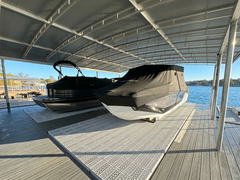 Sunstream LiftBar™ in a boathouse