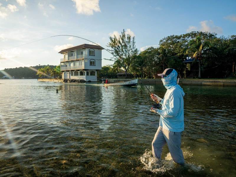Fly fishing in Roatan