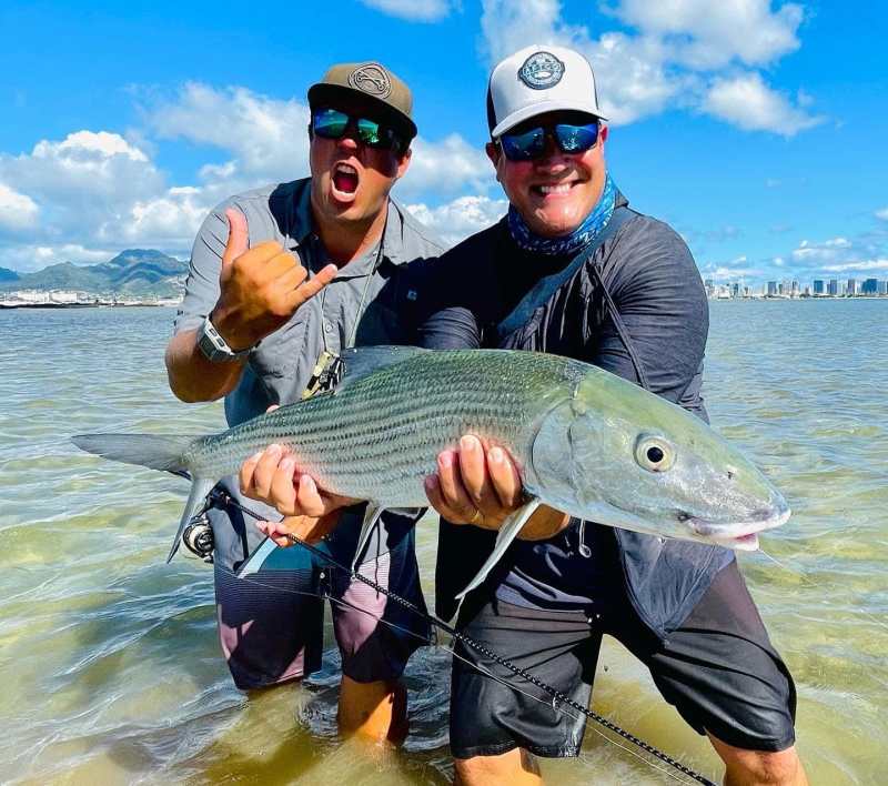 Honolulu wade fishing bonefish