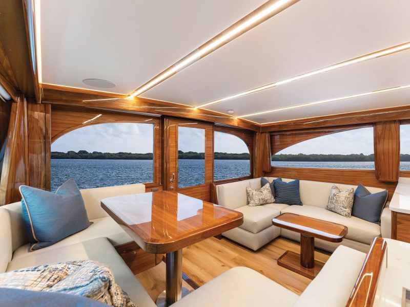Viking 50 Billfish salon