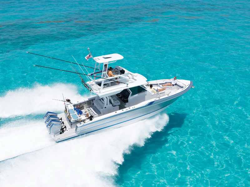 Formula 387 running on the ocean